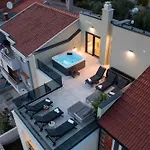 アパート Luxury Rooftop Escape Duplex