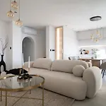 Luxury Rooftop Escape Duplex