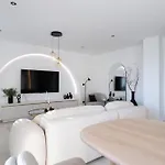 アパート Luxury Rooftop Escape Duplex ザダル