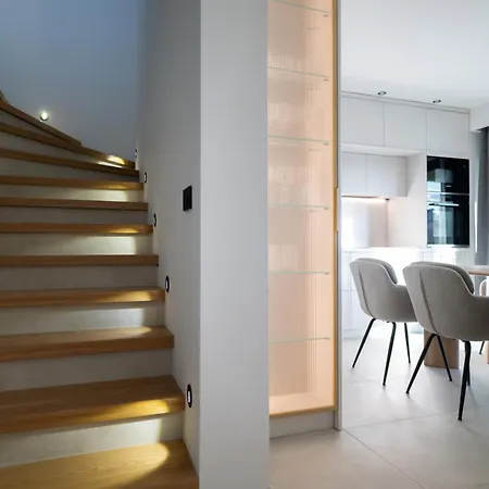 Luxury Rooftop Escape Duplex Апартаменты *