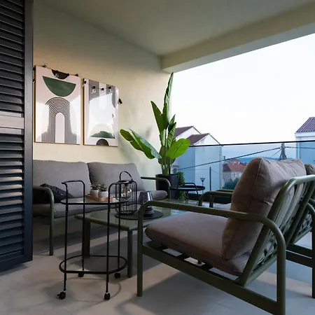 Апартаменты Luxury Rooftop Escape Duplex