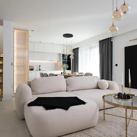 Апартаменты Luxury Rooftop Escape Duplex *