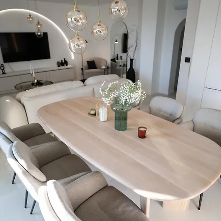 Luxury Rooftop Escape Duplex Zara