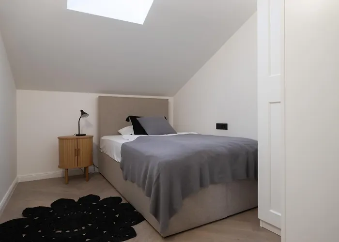 Luxury Rooftop Escape Duplex زادار