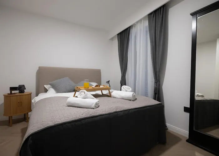 شقة Luxury Rooftop Escape Duplex زادار